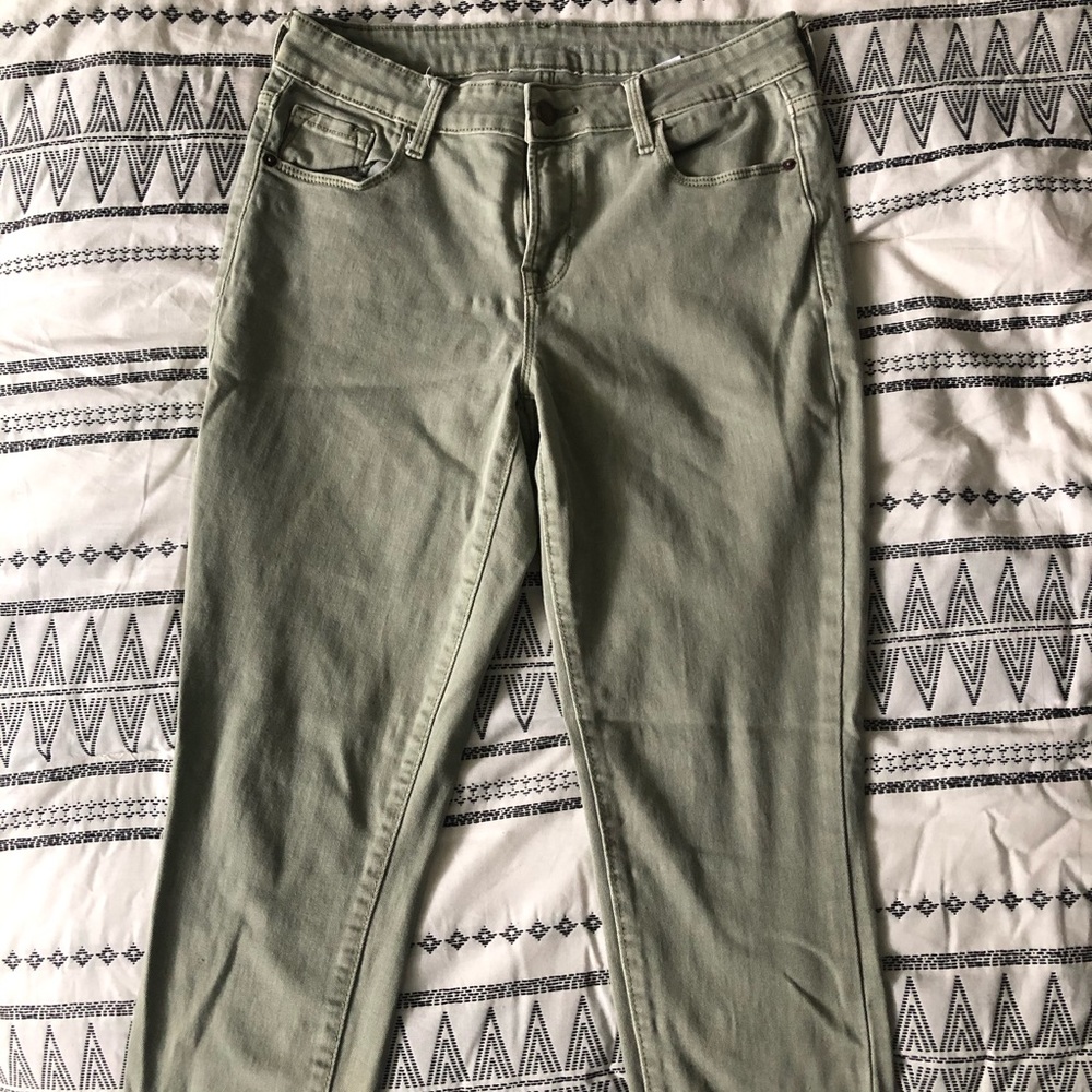 Old Navy Skinny Jeans in Olive